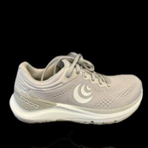 Topo Athletic Ultra-Fly 4 - Womens Gray